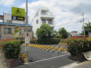 お花茶屋駅前駐輪場