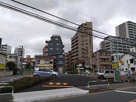 滝野川1丁目駐車場