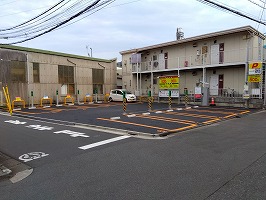 東小松川4丁目駐車場