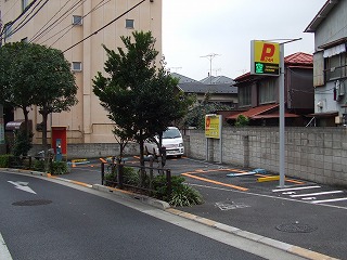 東大前駐車場